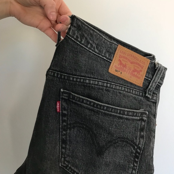 501 levis grey